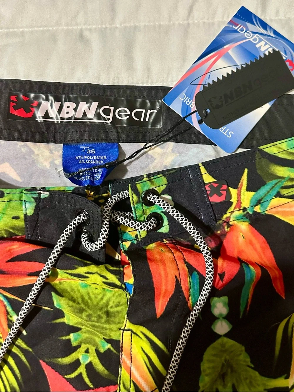 Ingear bold tropical